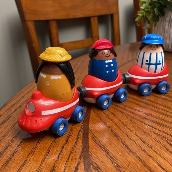 Vintage Rare Toy 1970s 1974 Tonka Gigglers Train Car Lot Figures Egg Cars Doll - Picture 3 of 9